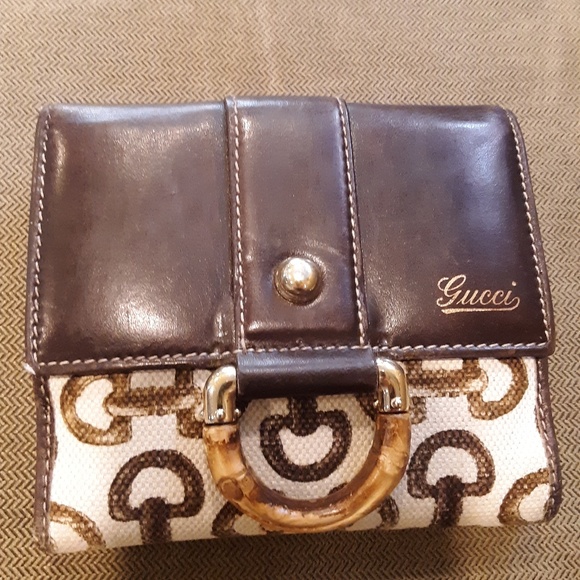 GUCCI Handbags - Gucci wallet GUCCI Handbags - Gucci wallet